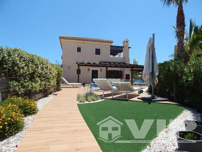 VIP7741: Villa à vendre en Desert Springs Golf Resort, Almería